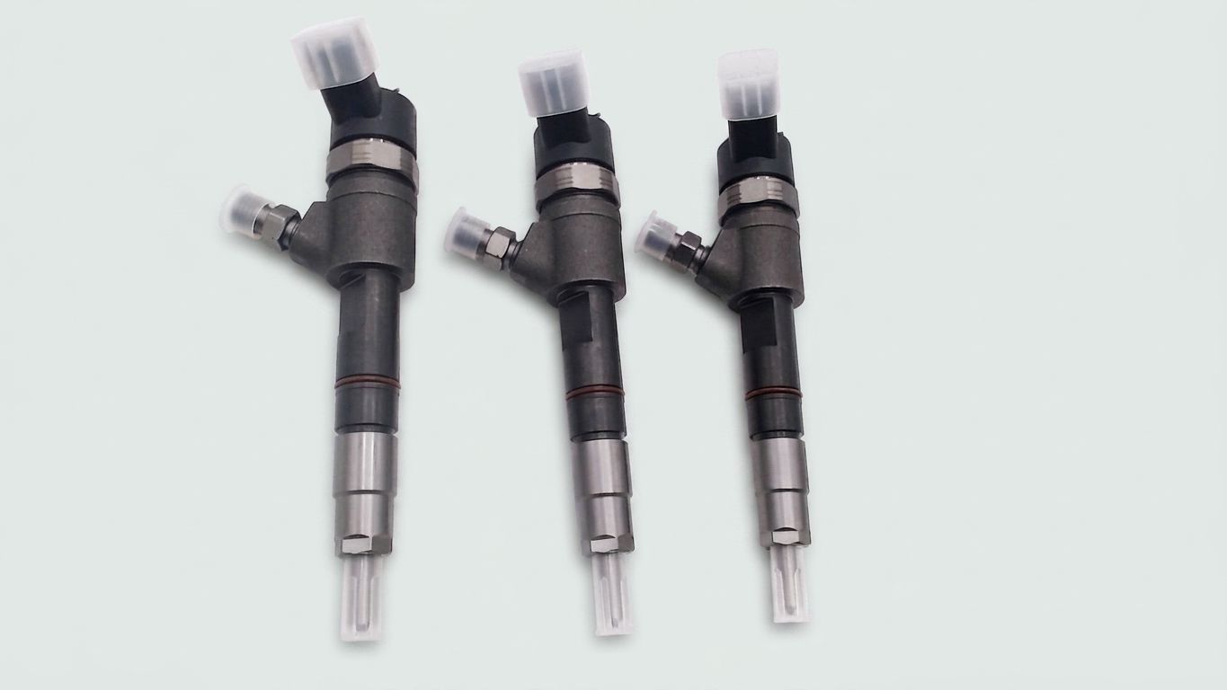 FUEL INJECTOR