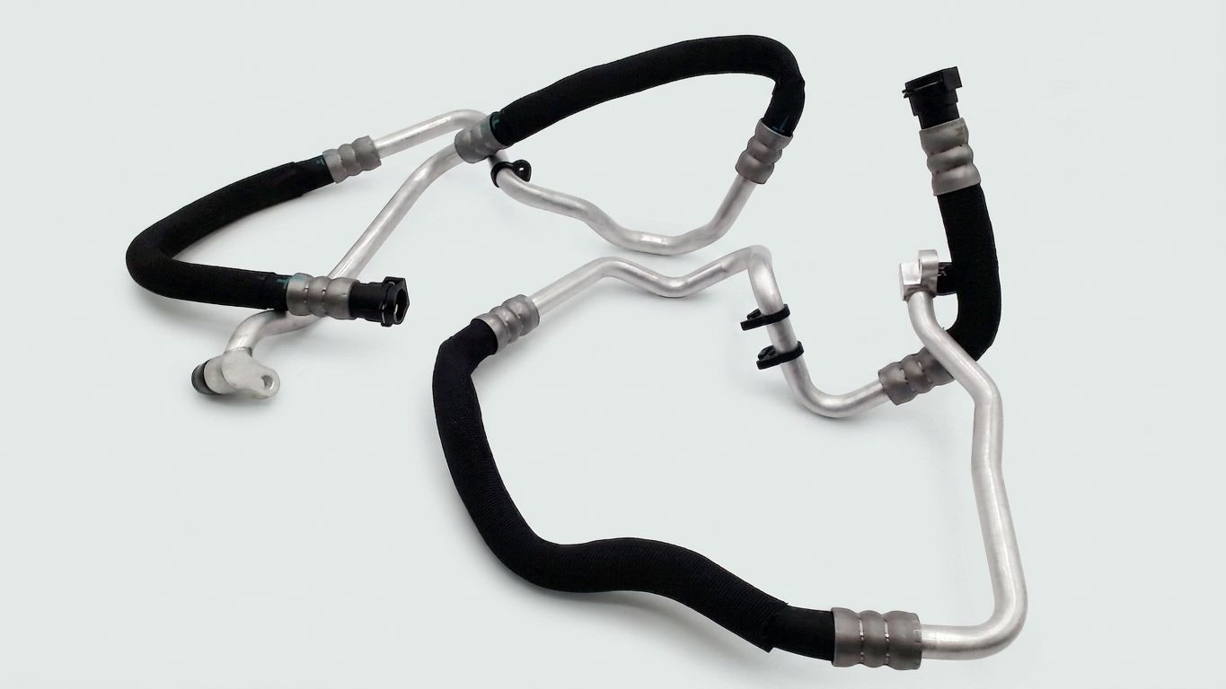 ENGINE OIL COOLER HOSE