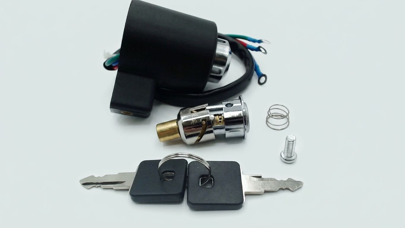 IGNITION SWITCH WITH TAIL BOX LOCK KEY