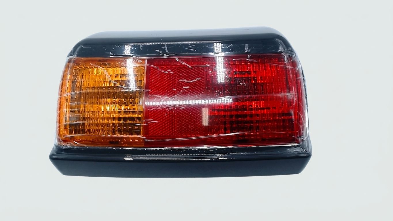 LEFT HAND REAR LAMP