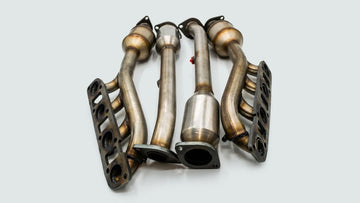 FRONT AND REAR MANIFOLD CATALYTIC CONVERTER