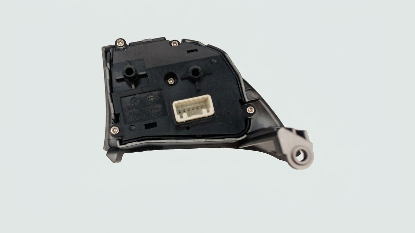 MULTI-FUNCTION STEERING WHEEL CRUISE CONTROL SWITCH